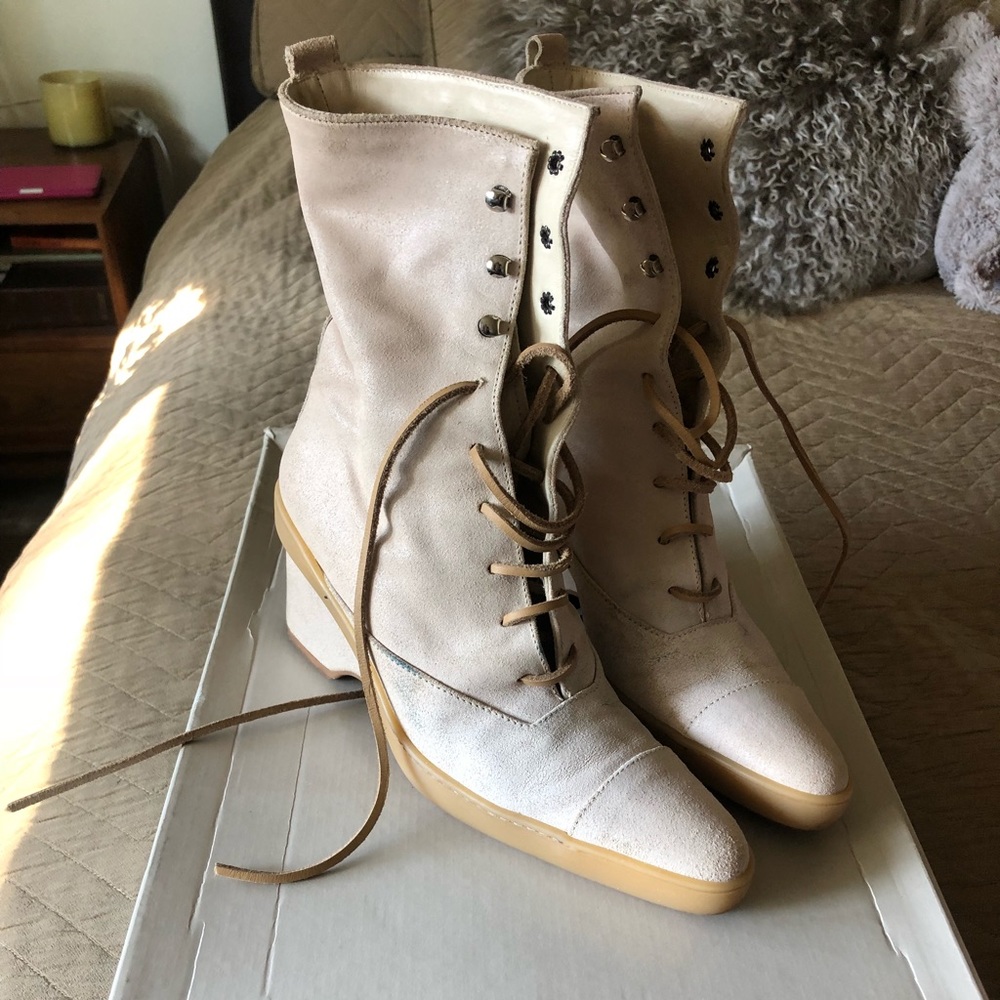 Ruco Line Aviator Bianco Lace Up Bootie.